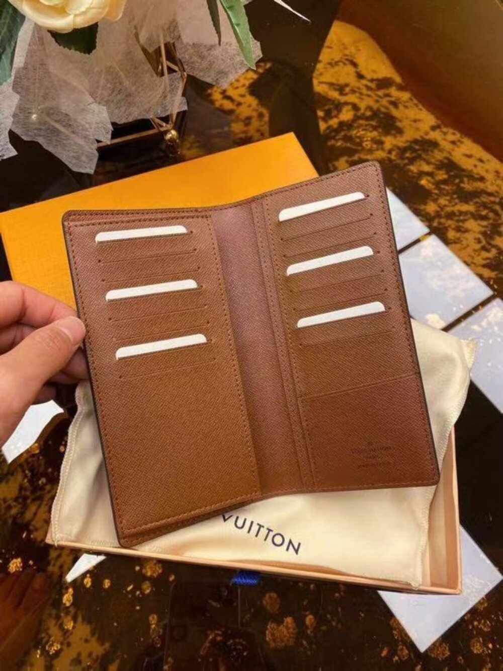 Louis Vuitton Wallet - Picture 2 of 8
